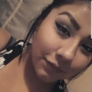 Meet your Posher, Roxana